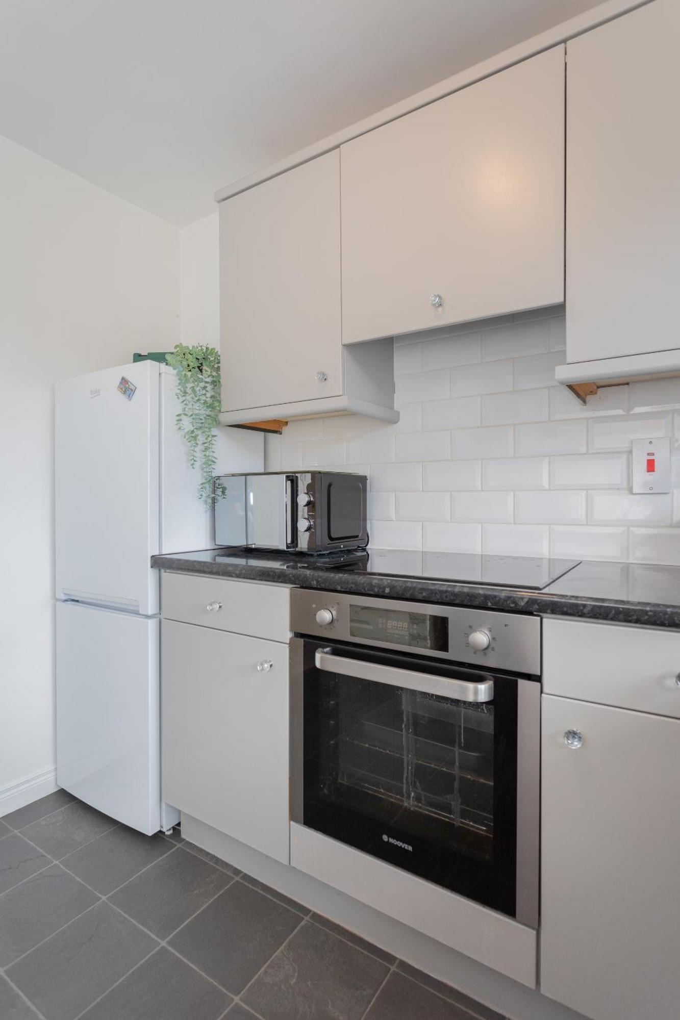 Ardenlee - Stylish 3 Bed Apt Close To City, Parking And Wifi Belfast Exterior photo